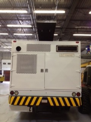 Navistar Deicer Truck