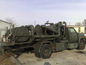 Aircraft refueler/defueler