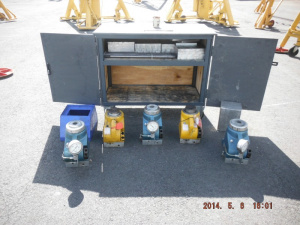 B737 Aircraft Jacks